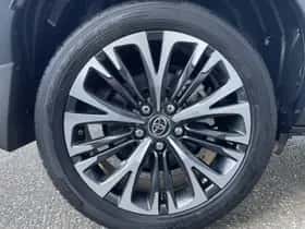 Toyota Yaris Cross (2022) thumbnail 35