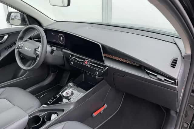 Kia Niro (2025) thumbnail 3