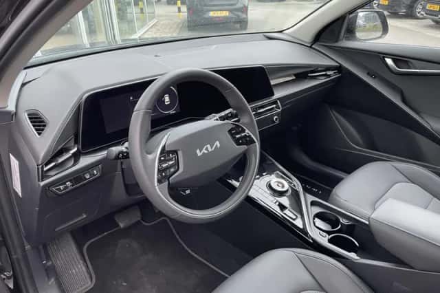 Kia Niro (2025) thumbnail 6