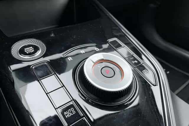 Kia Niro (2025) thumbnail 8