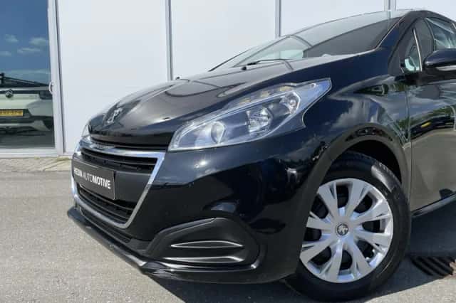 Peugeot 208 (2017) thumbnail 2