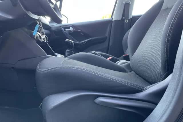 Peugeot 208 (2017) thumbnail 14