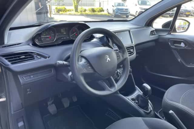 Peugeot 208 (2017) thumbnail 19