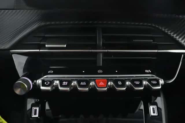Peugeot 208 (2025) thumbnail 6