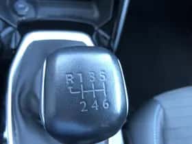 Peugeot 2008 (2022) thumbnail 11