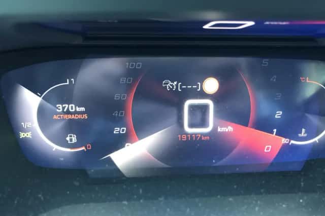 Peugeot 2008 (2022) thumbnail 13