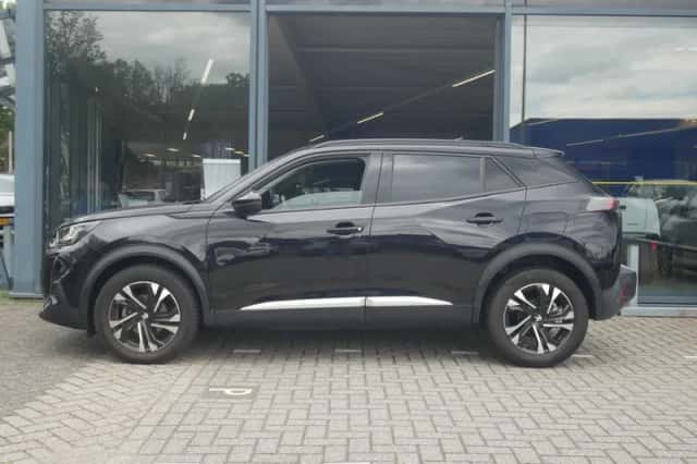 Peugeot 2008 (2022) thumbnail 3