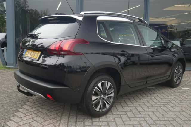 Peugeot 2008 (2018) thumbnail 6