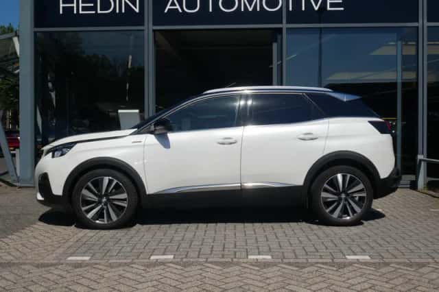 Peugeot 3008 (2020) thumbnail 5
