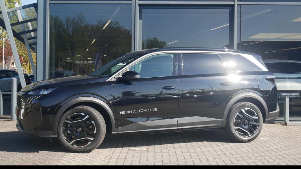 Peugeot E-5008 (2026) — foto 1