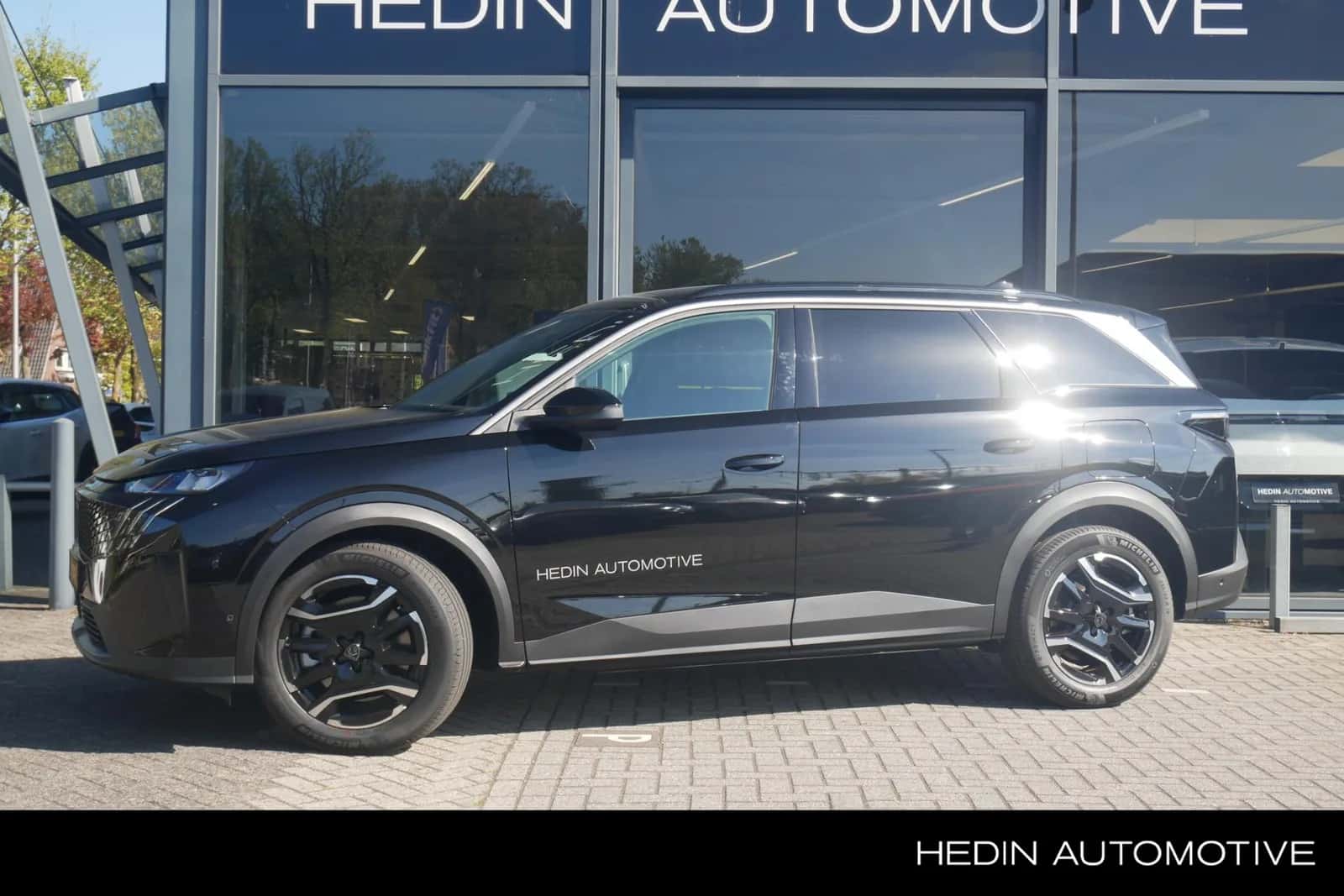 Peugeot E-5008 (2026) — foto 1