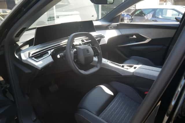 Peugeot E-5008 (2026) thumbnail 11