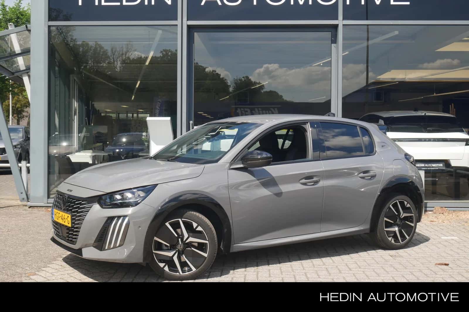Peugeot 208 (2025) — foto 1