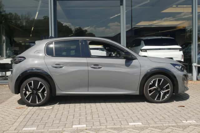 Peugeot 208 (2025) thumbnail 6