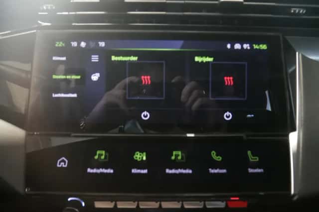 Peugeot 308 (2022) thumbnail 36