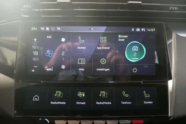 Peugeot 308 (2022) thumbnail 38