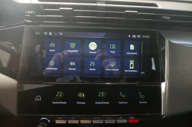 Peugeot 308 (2022) thumbnail 39
