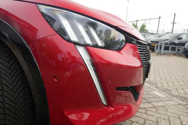 Peugeot 208 (2022) thumbnail 13