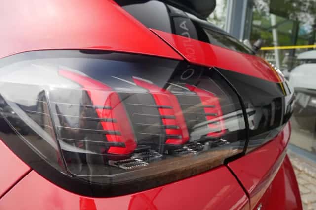 Peugeot 208 (2022) thumbnail 14