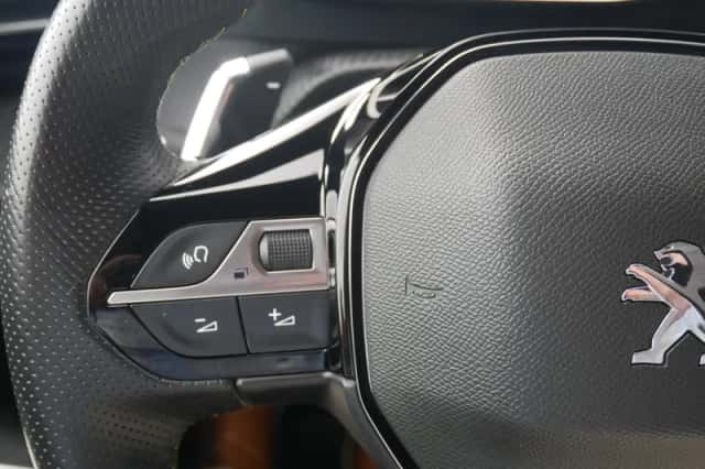 Peugeot 208 (2022) thumbnail 18