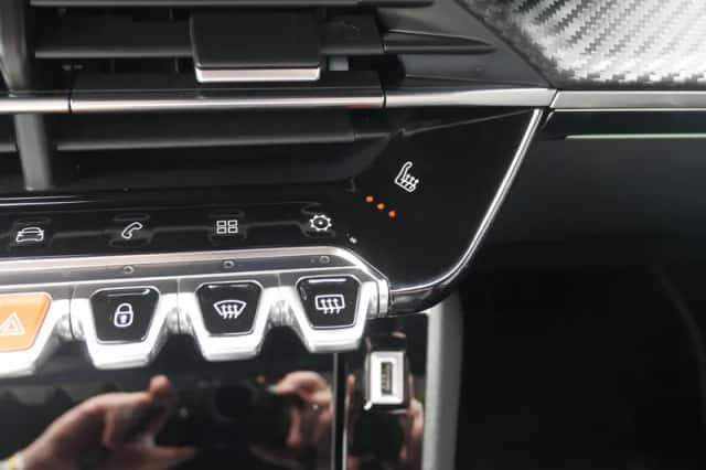 Peugeot 208 (2022) thumbnail 35