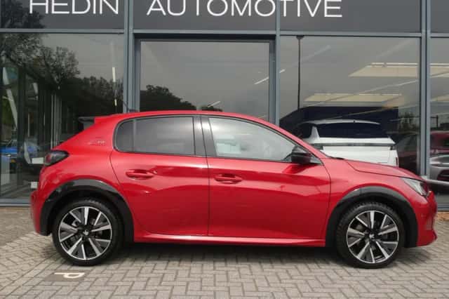 Peugeot 208 (2022) thumbnail 5