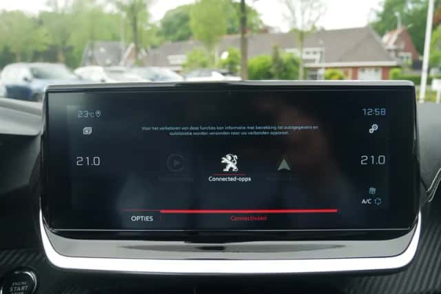 Peugeot 208 (2022) thumbnail 46