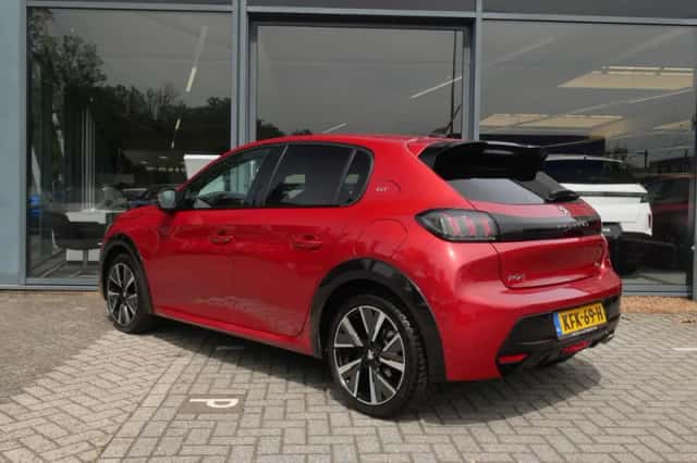 Peugeot 208 (2022) thumbnail 8