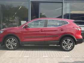Nissan Qashqai (2018) thumbnail 2