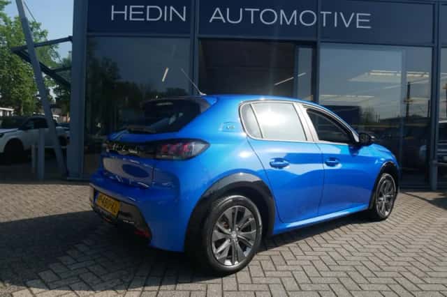 Peugeot e-208 (2022) thumbnail 6