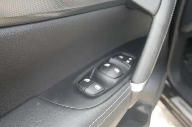 Nissan Qashqai (2019) thumbnail 16