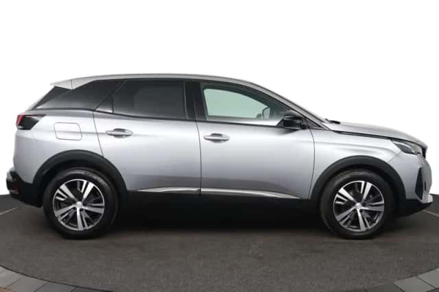Peugeot 3008 (2023) thumbnail 11