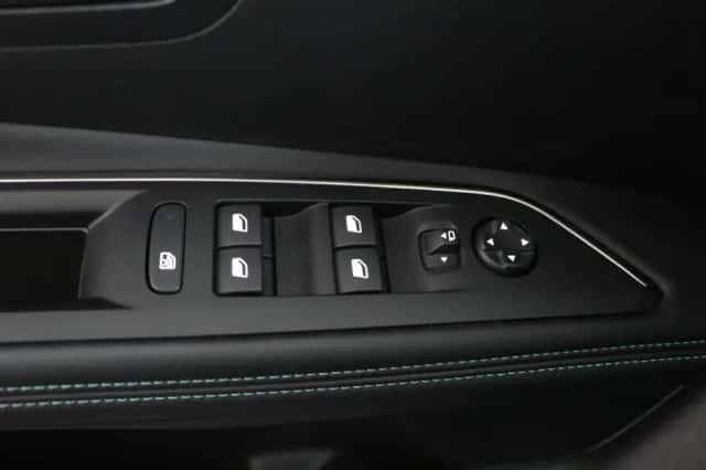 Peugeot 3008 (2023) thumbnail 22