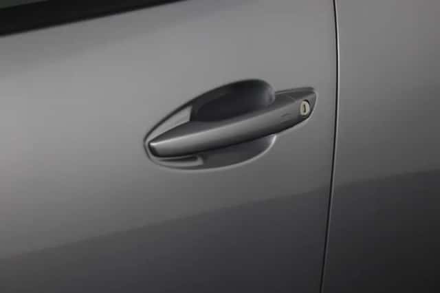 Peugeot 3008 (2023) thumbnail 30