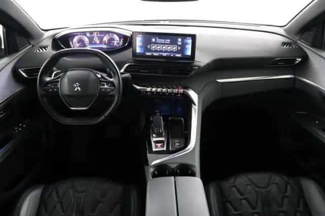 Peugeot 3008 (2023) thumbnail 4