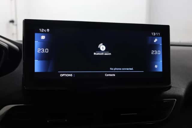 Peugeot 3008 (2023) thumbnail 42