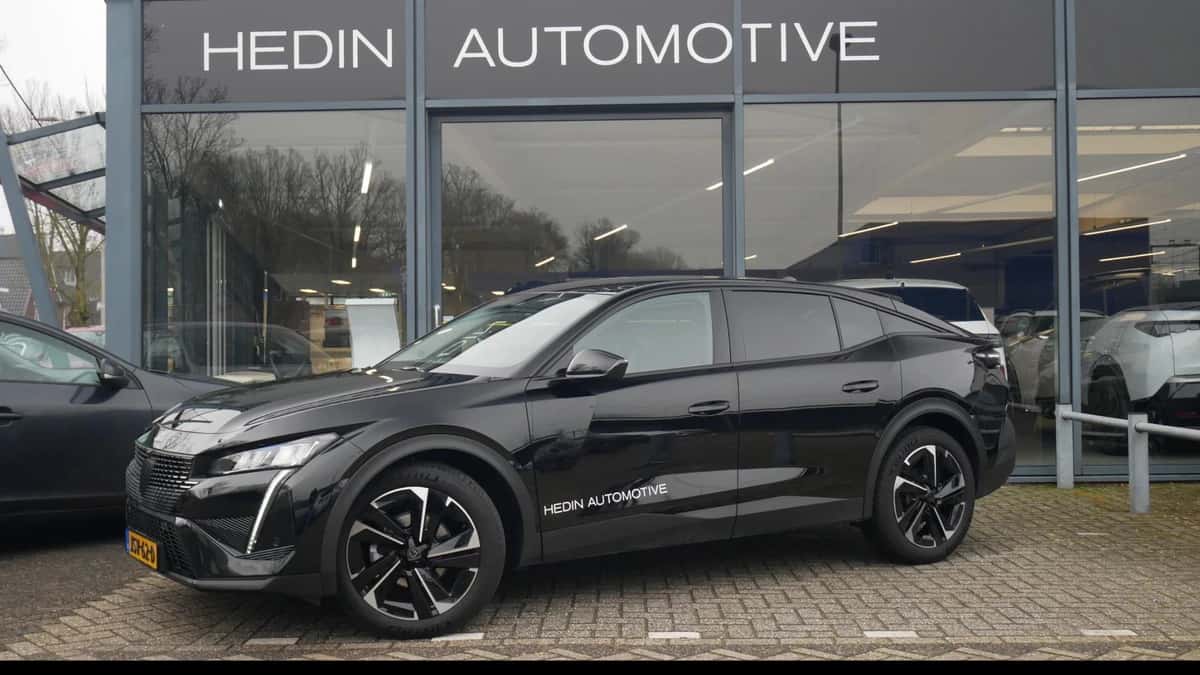 Peugeot 408 (2025) — foto 1