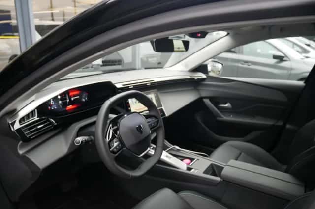 Peugeot 408 (2025) thumbnail 12