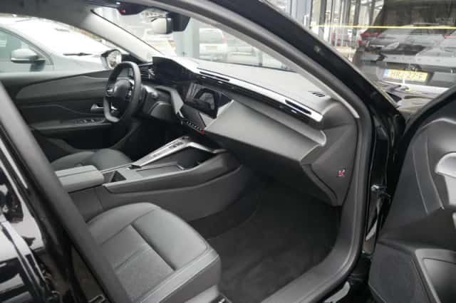 Peugeot 408 (2025) thumbnail 13