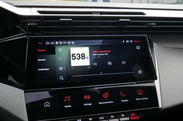 Peugeot 408 (2025) thumbnail 18