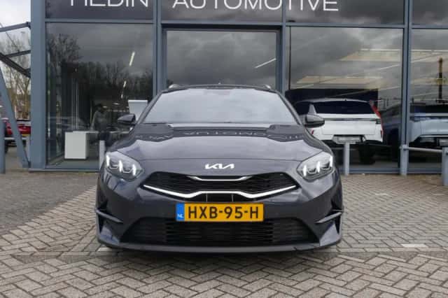 Kia Ceed Sportswagon (2025) thumbnail 2