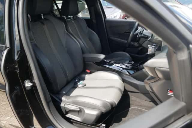 Peugeot 208 (2021) thumbnail 11