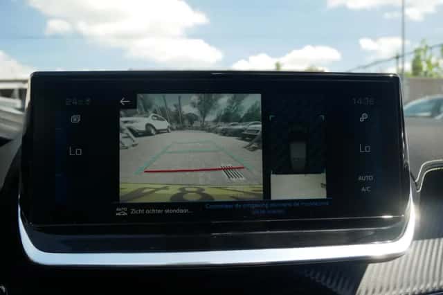 Peugeot 208 (2021) thumbnail 27