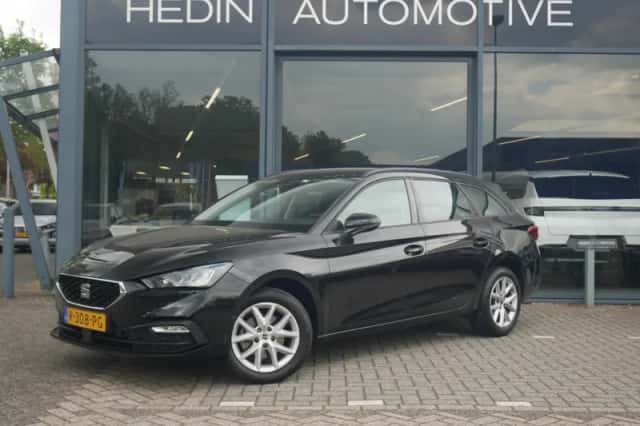 SEAT Leon (2022) thumbnail 2