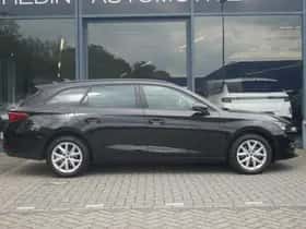 SEAT Leon (2022) thumbnail 5