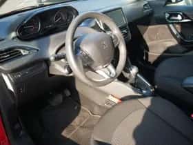 Peugeot 208 (2018) thumbnail 13