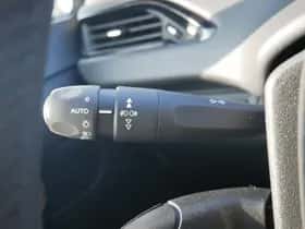 Peugeot 208 (2018) thumbnail 20