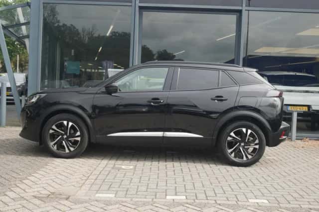 Peugeot 2008 (2021) thumbnail 5