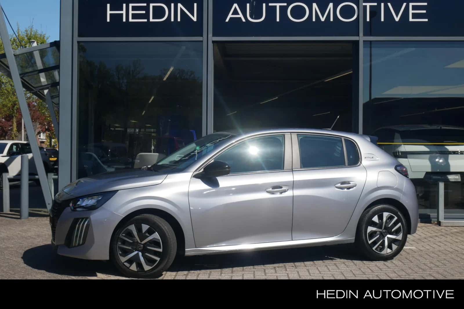 Peugeot 208 (2024) — foto 1
