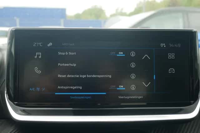 Peugeot 208 (2024) thumbnail 23